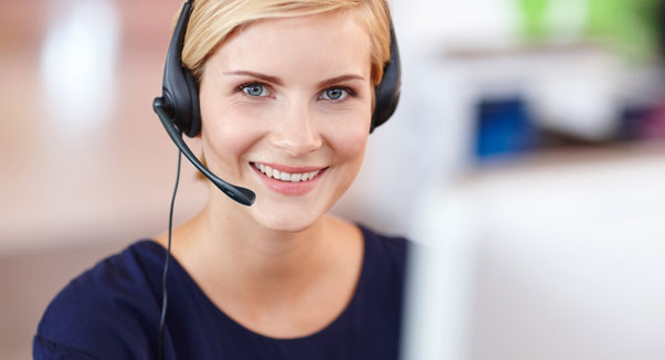 Personal de atenci&oacute;n al cliente al tel&eacute;fono