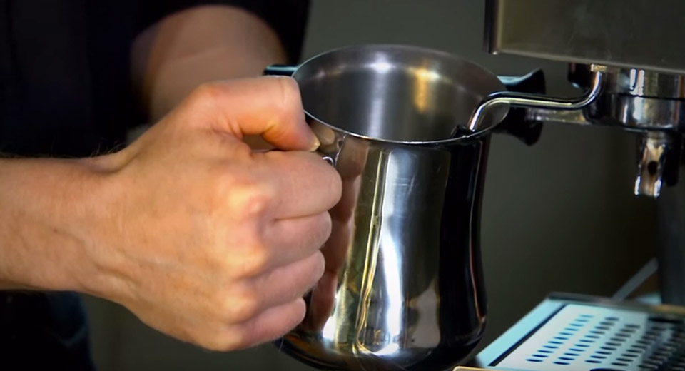 C&oacute;mo preparar espuma de leche